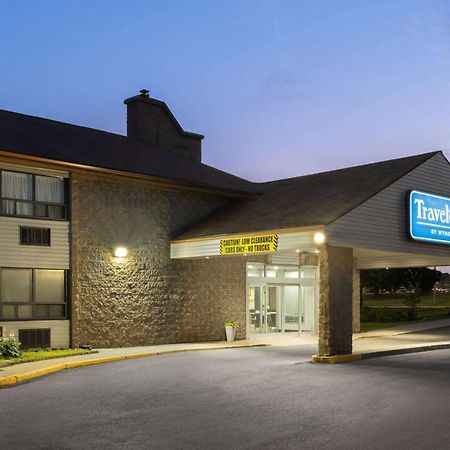 Travelodge By Wyndham Barrie Buitenkant foto
