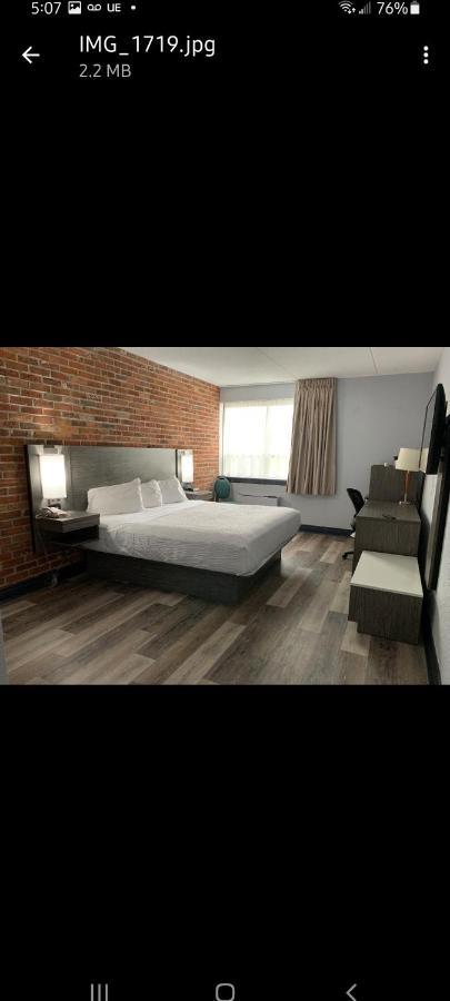 Travelodge By Wyndham Barrie Buitenkant foto