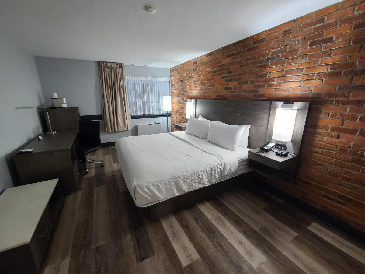 Travelodge By Wyndham Barrie Buitenkant foto