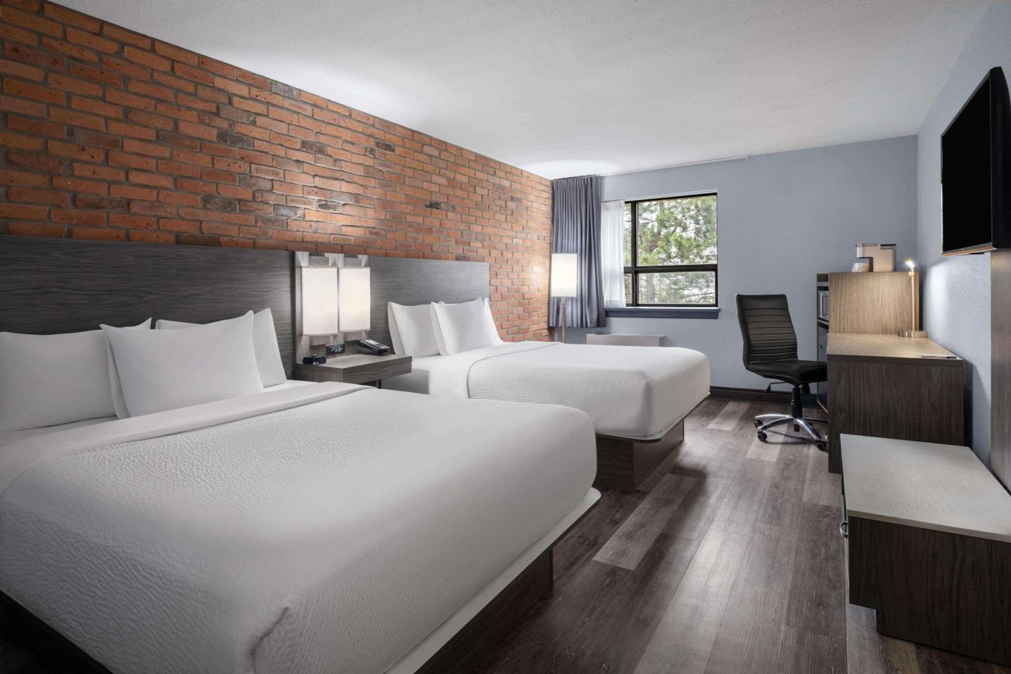 Travelodge By Wyndham Barrie Buitenkant foto