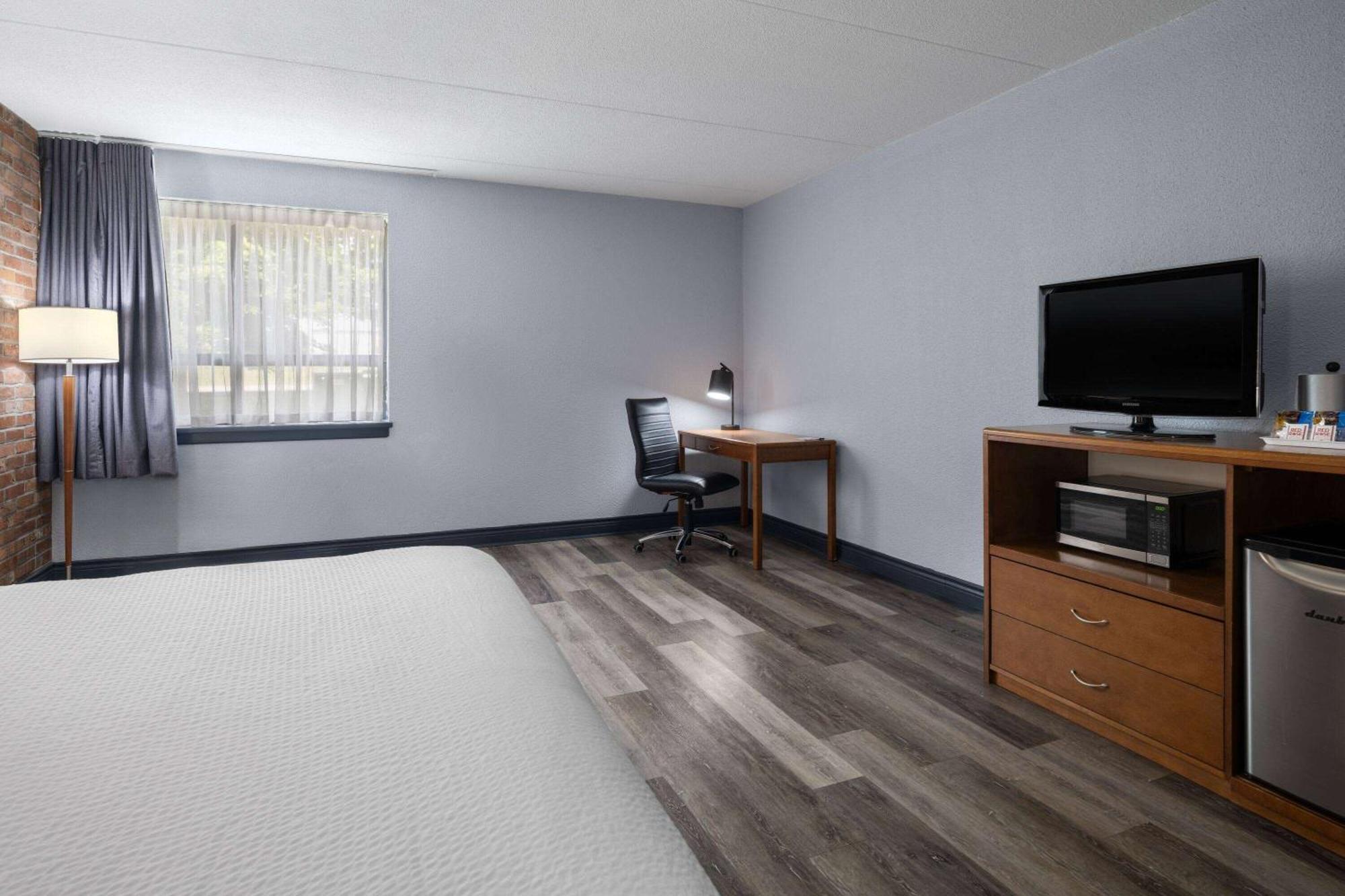 Travelodge By Wyndham Barrie Buitenkant foto