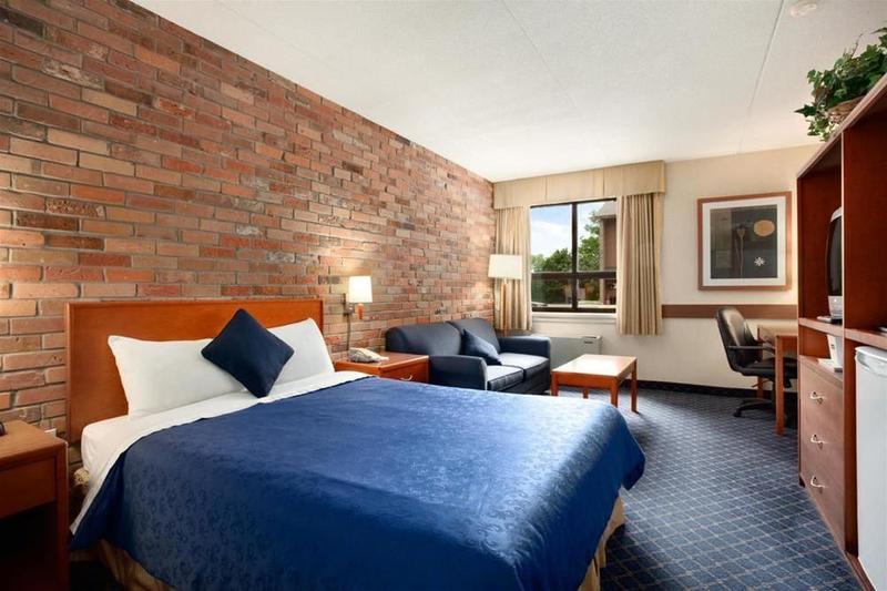 Travelodge By Wyndham Barrie Buitenkant foto